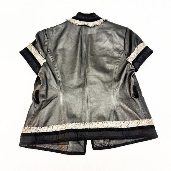 BCBG Maxazria Leather Fringe Accent Blazer Jacket Contrast Trim MINT Size Small - Picture 7 of 8